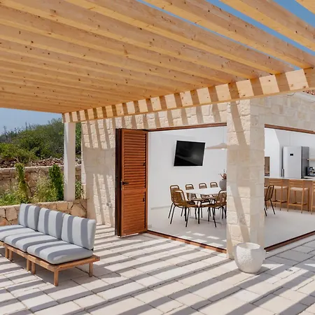 Padel Solta Villa *